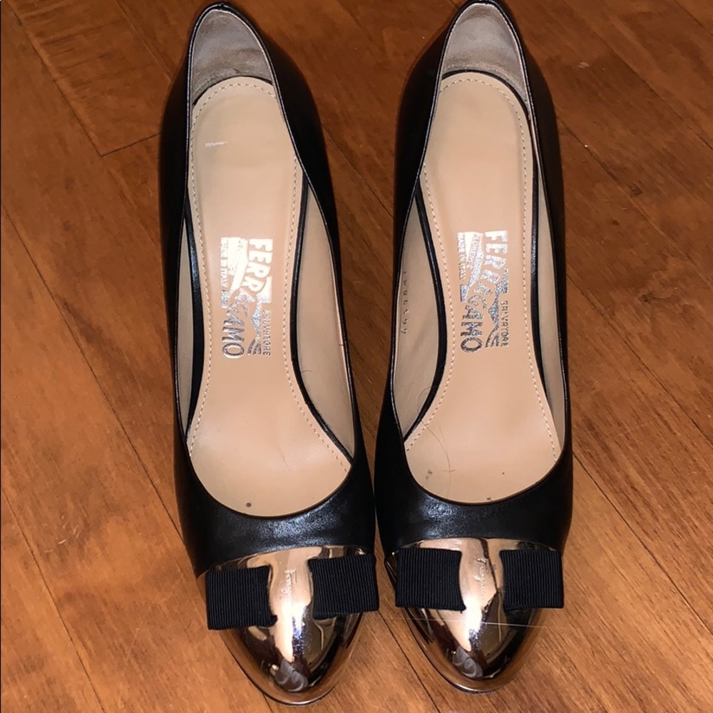 Ferragamo steel tip bow heel